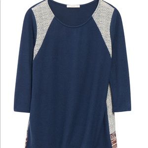 Le Lis 3/4 Printed Back Knit Top